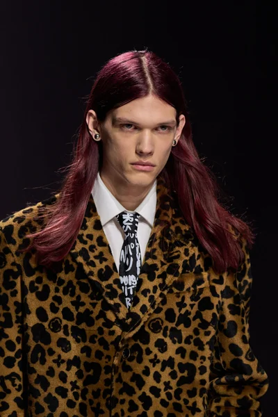 Look 150